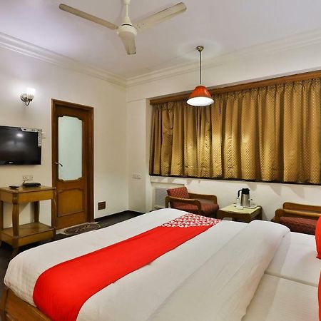 Hotel Pinnacle Ahmedabad Exterior foto