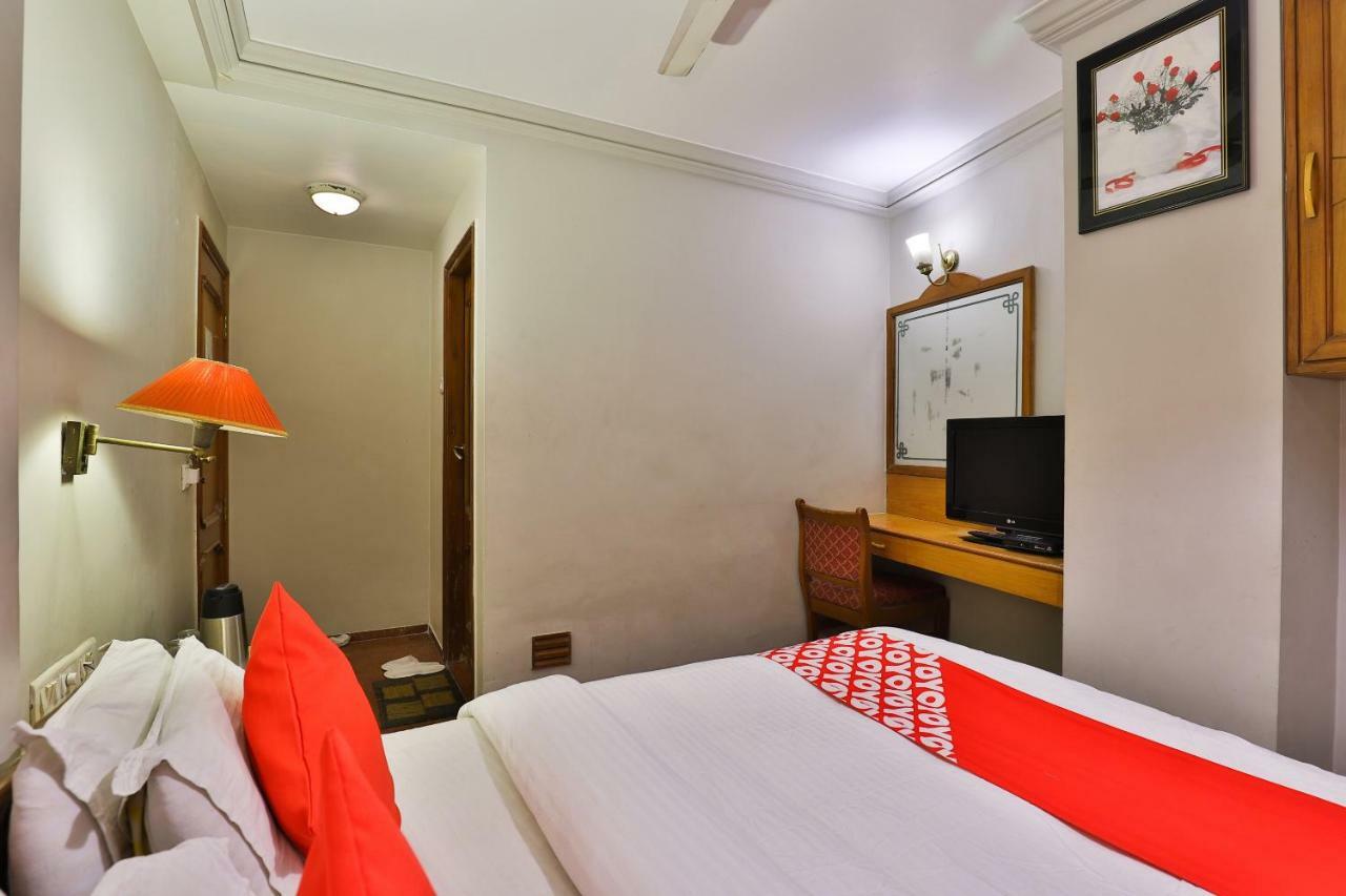 Hotel Pinnacle Ahmedabad Exterior foto